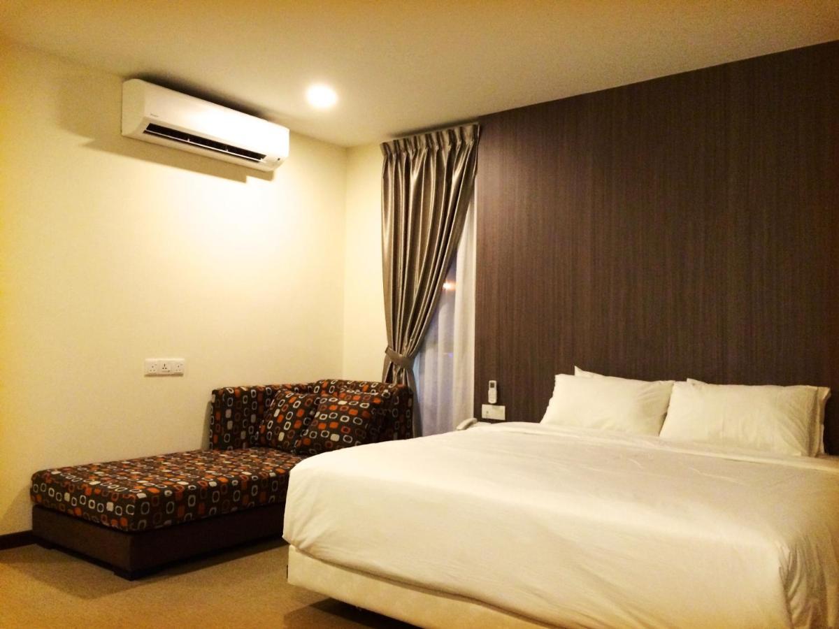 Rs Boutique Hotel Kluang Buitenkant foto