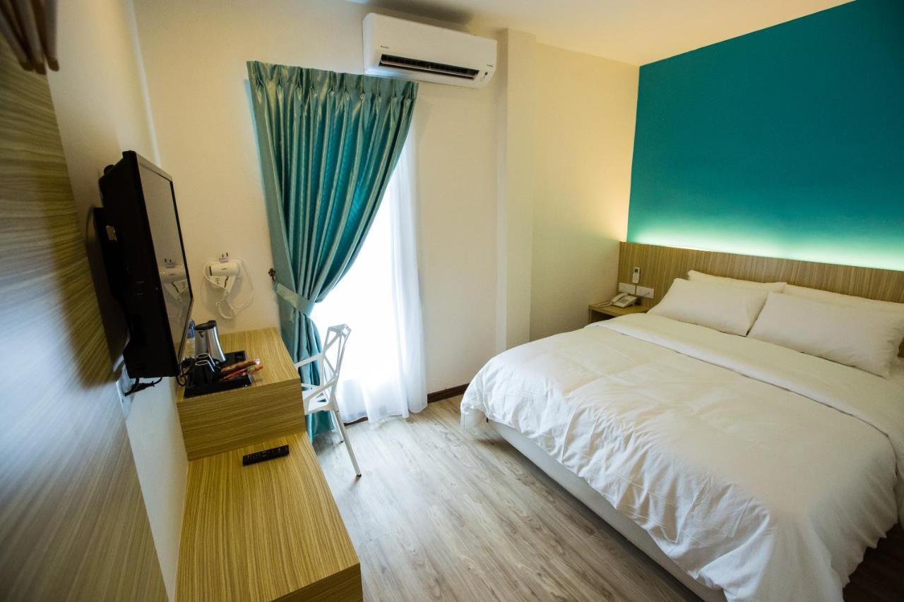 Rs Boutique Hotel Kluang Buitenkant foto
