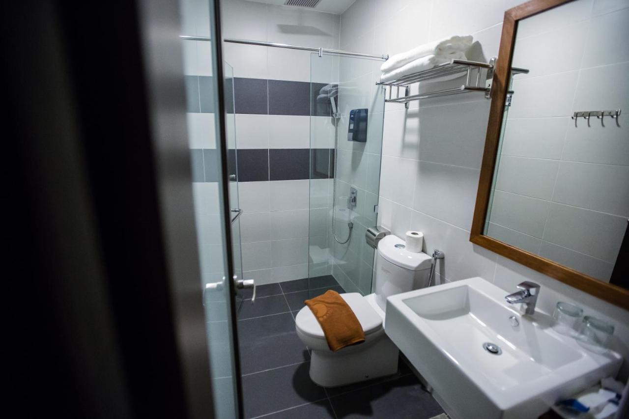 Rs Boutique Hotel Kluang Buitenkant foto