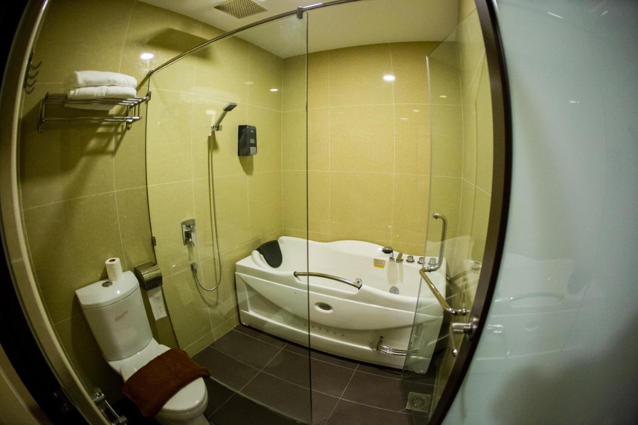 Rs Boutique Hotel Kluang Buitenkant foto
